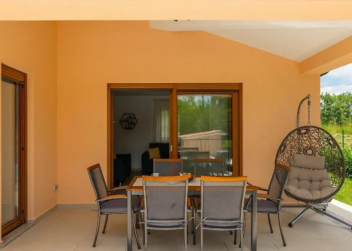 Holiday home Dora N *