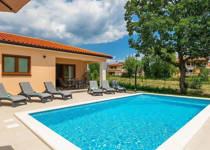 Feriehus Dora N Nedeščina