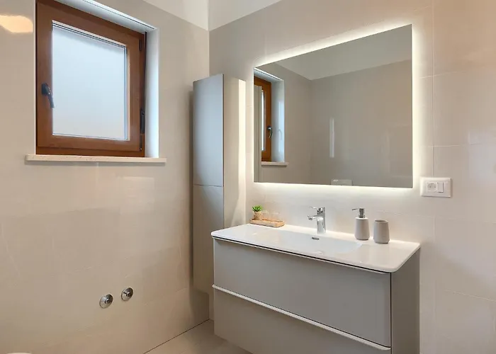 Dora N * Nedeščina